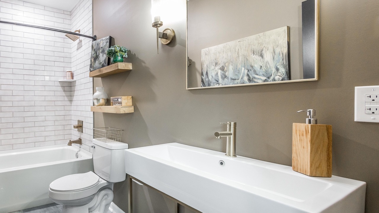 Photo of Bathroom in New Albany