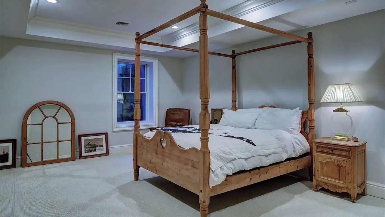 Photo of Bedroom in Shinnecock Hills