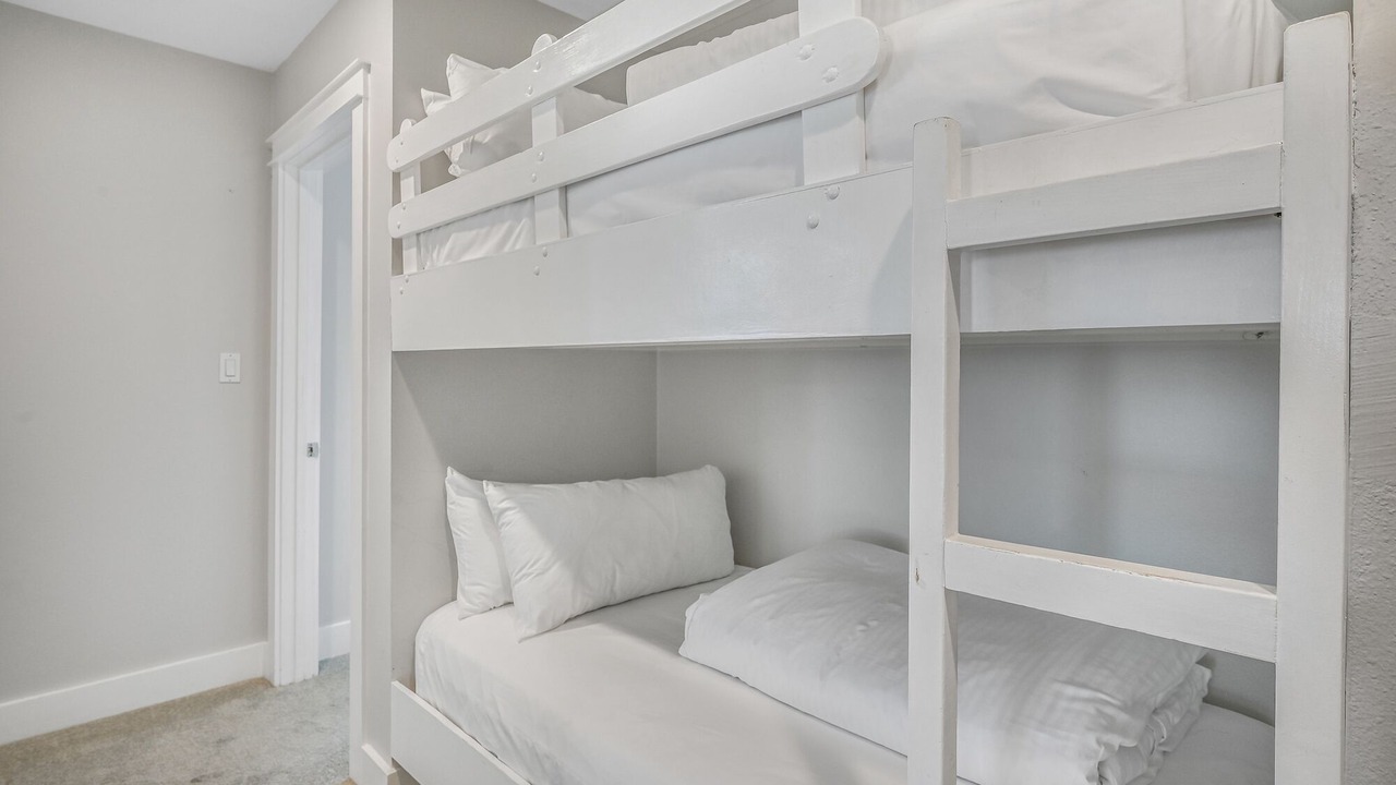 Photo of Bedroom in Gulf Pines