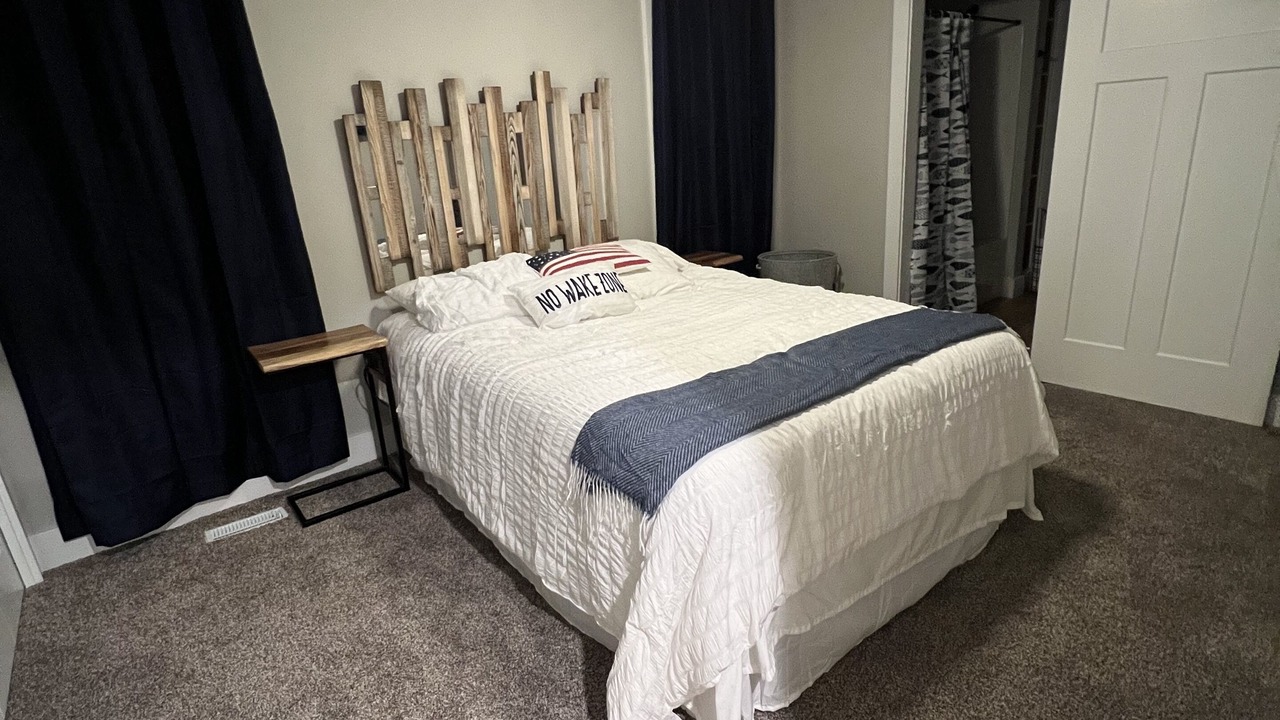 Photo of Bedroom in Simonton Lake