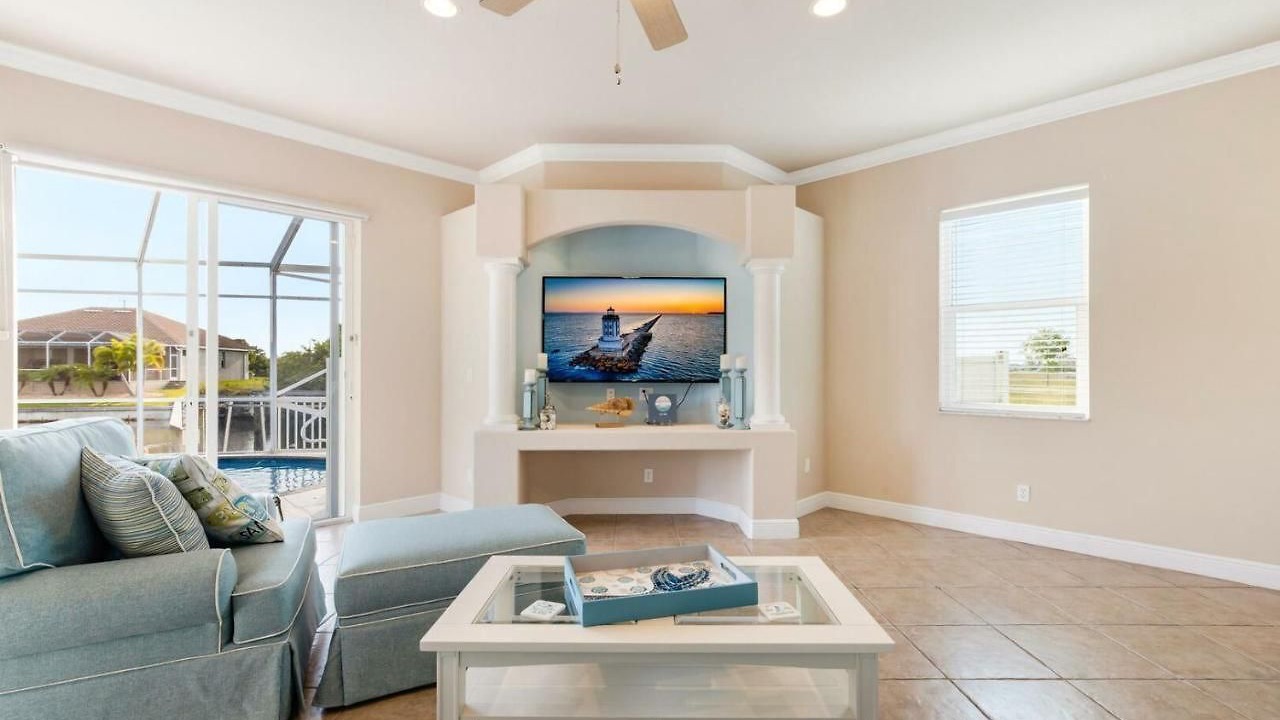 Photo of Livingroom in Burnt Store