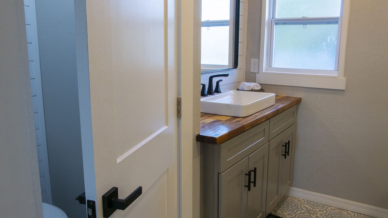 Photo of Bathroom in Venetian Way