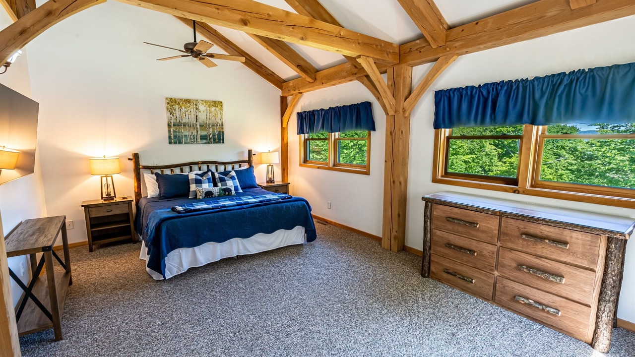 Photo of Bedroom in North Creek