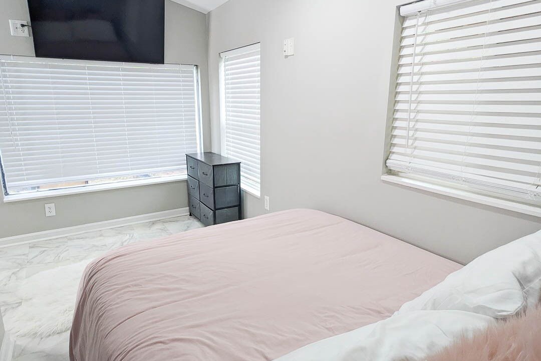 Photo of Bedroom in Cave Spring