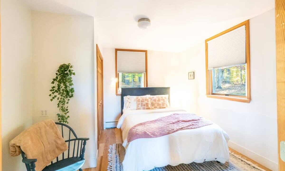 Photo of Bedroom in Otis