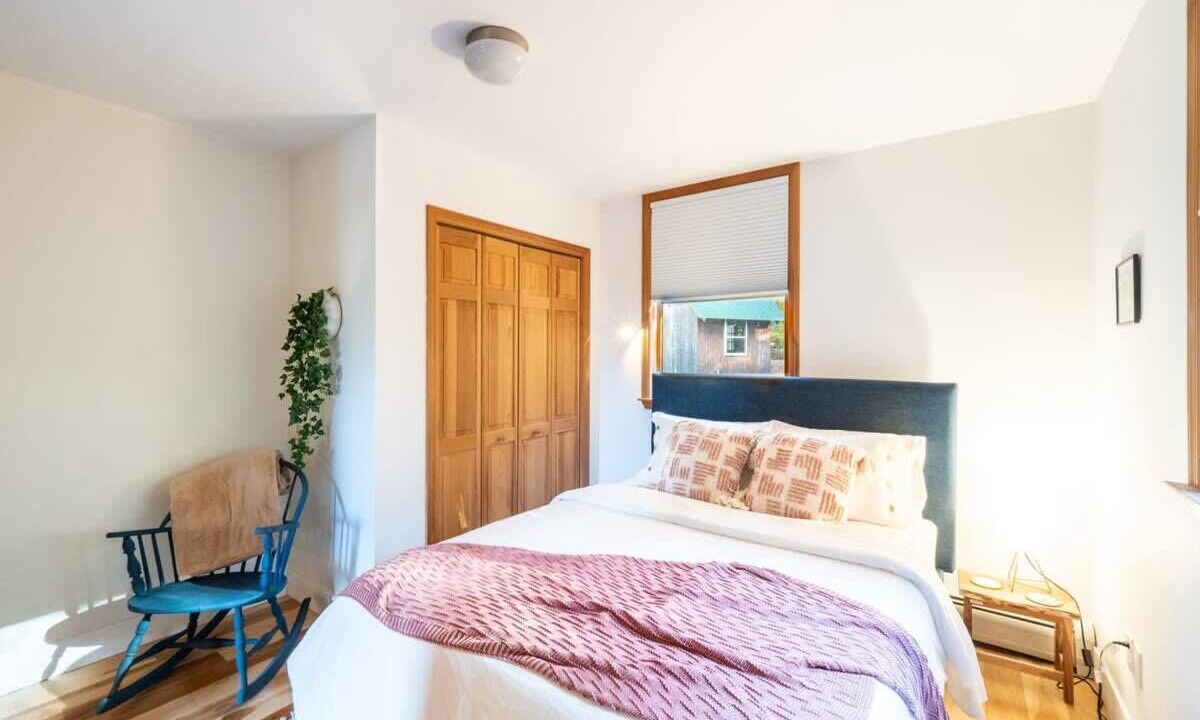 Photo of Bedroom in Otis