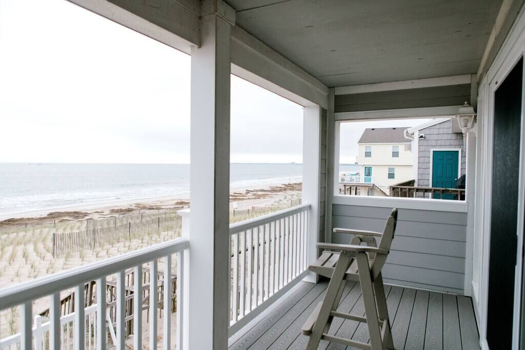 Photo of Patio Balcony in Chic's Beach