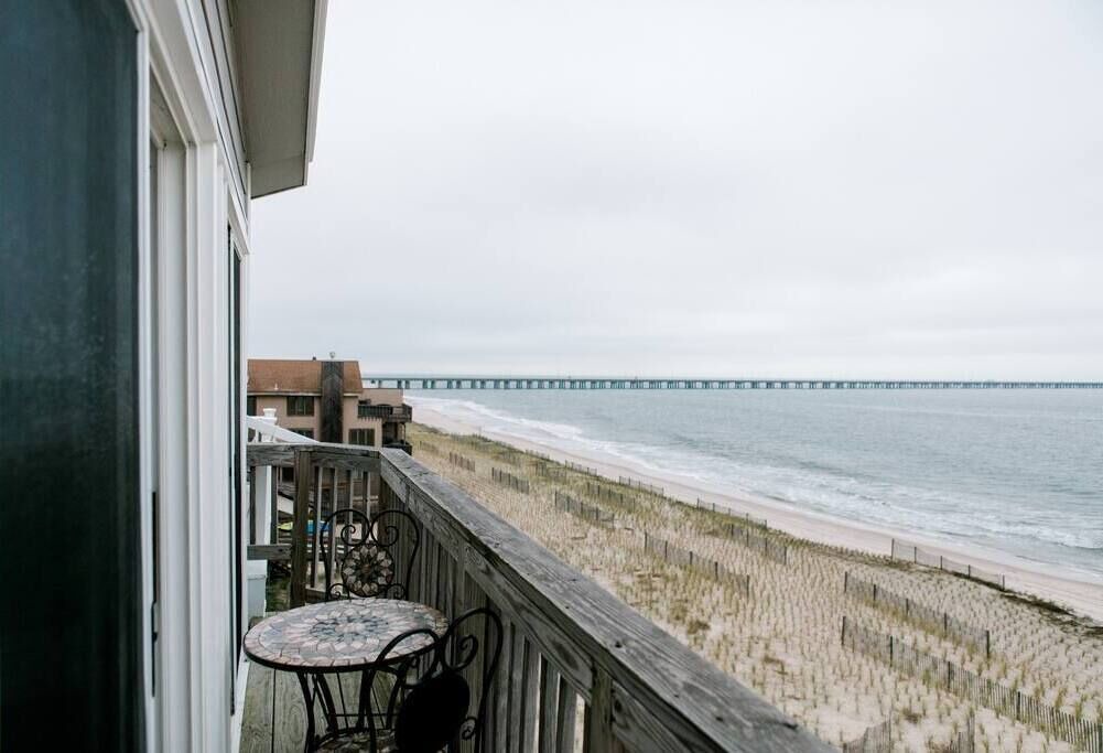 Photo of Patio Balcony in Chic's Beach