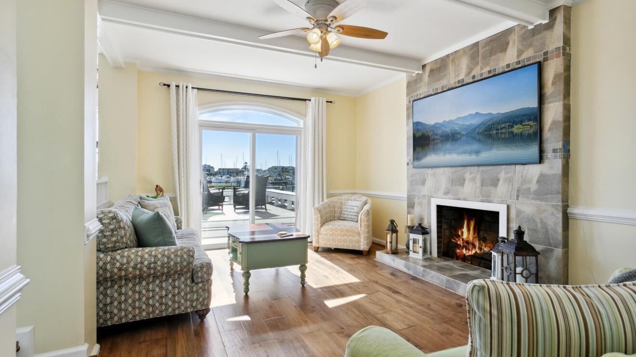 Photo of Livingroom in Hampton