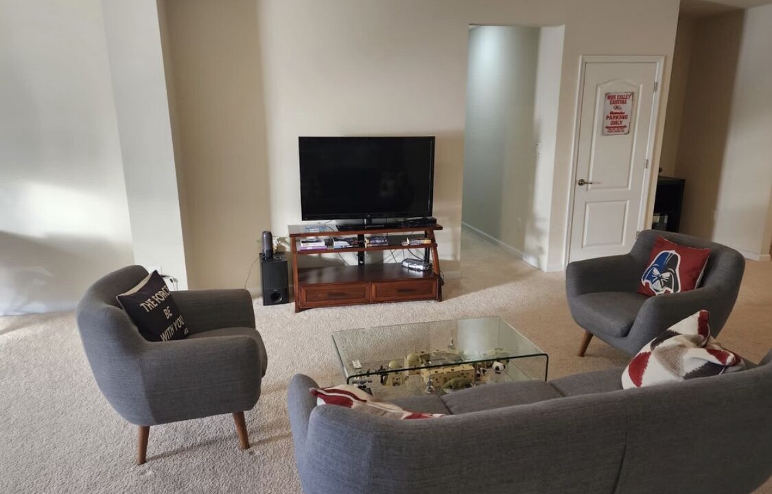 Photo of Livingroom in Ashburn