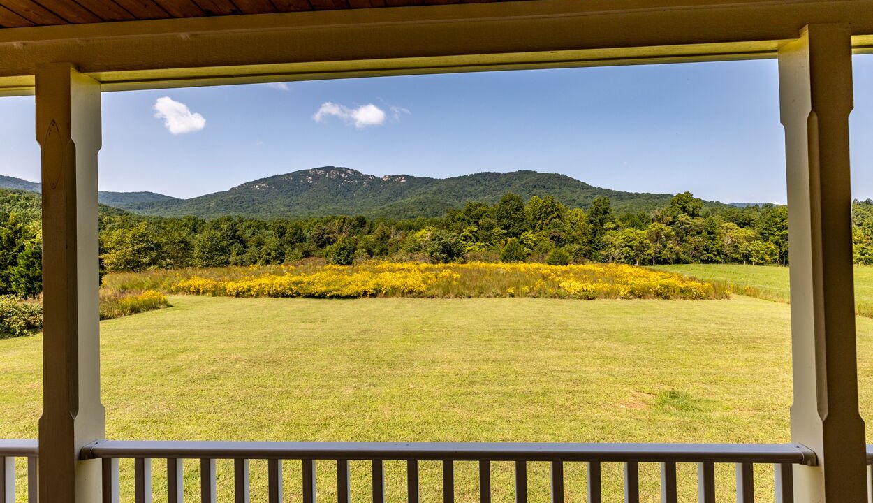Photo of Outdoor in Etlan