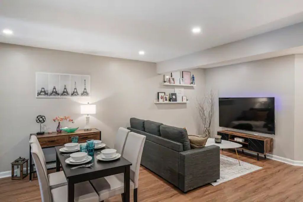 Photo of Livingroom in Leesburg