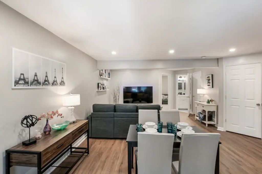Photo of Livingroom in Leesburg