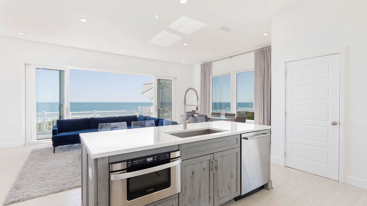 Photo of Bedroom in Crescent Beach