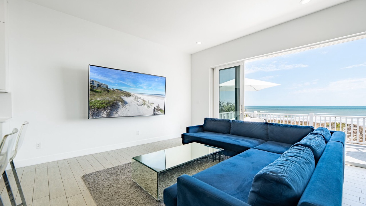 Photo of Livingroom in Crescent Beach