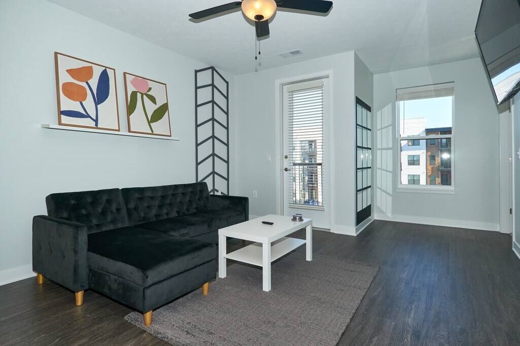 Photo of Livingroom in Downtown Indianapolis