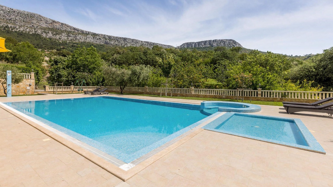 Photo of Outdoor in Solin