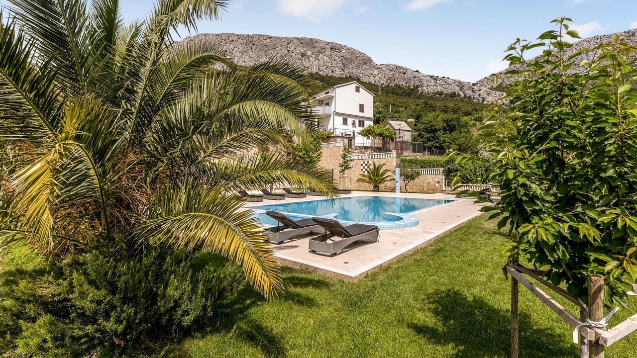 Photo of Outdoor in Solin