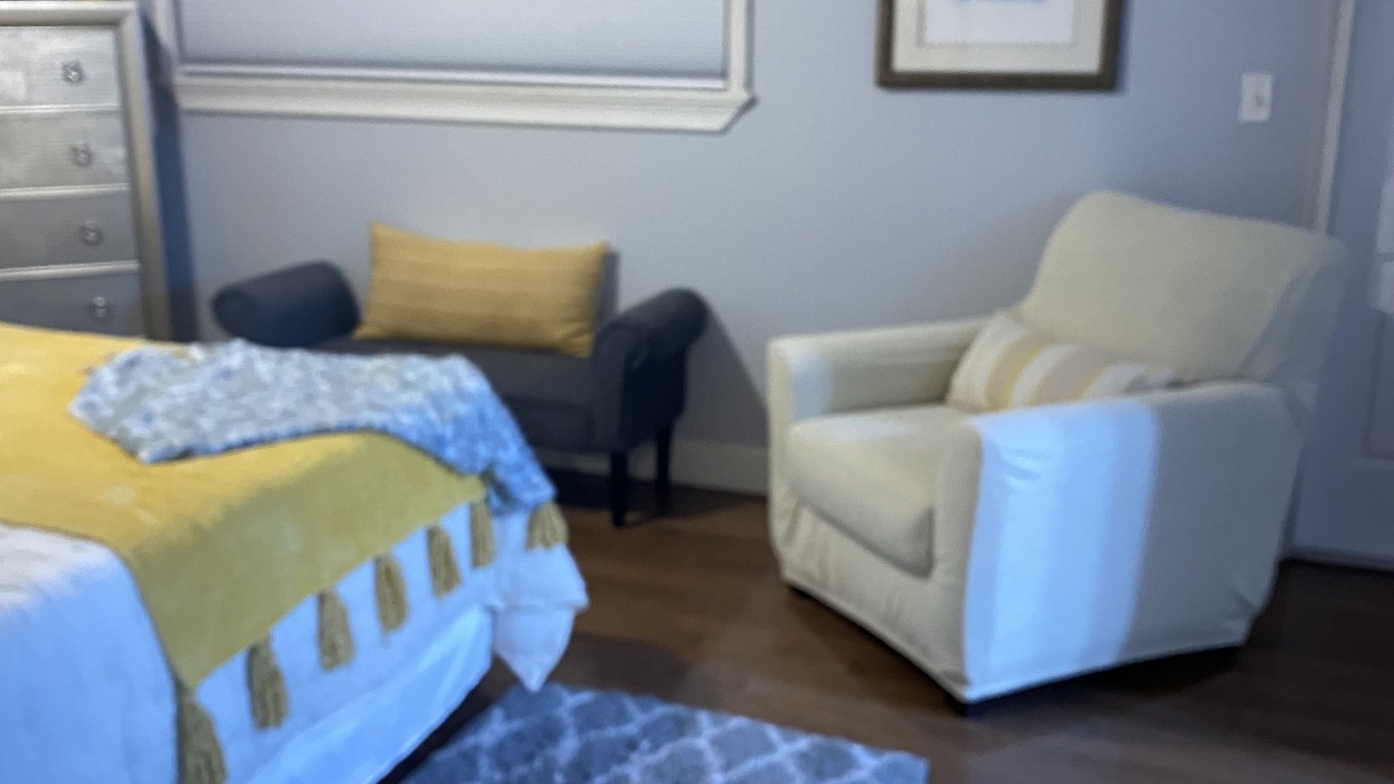 Photo of Bedroom in Broadview Manor