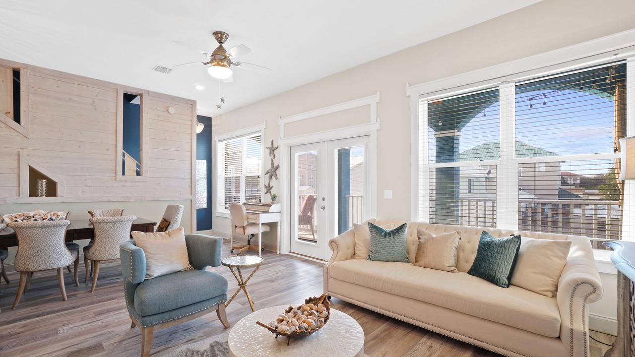 Photo of Livingroom in Riviera Beach
