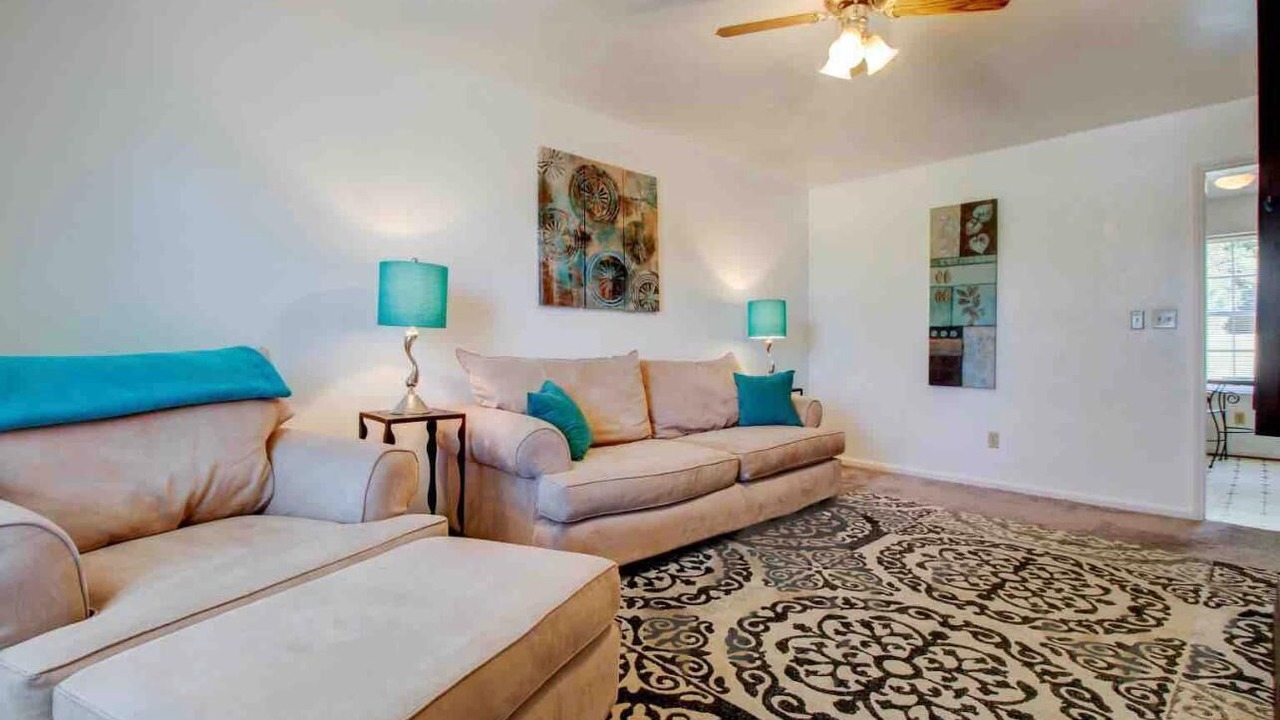 Photo of Livingroom in Roanoke