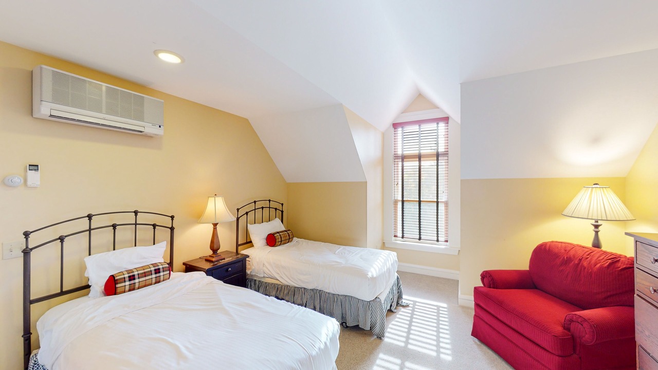 Photo of Bedroom in Proctorsville