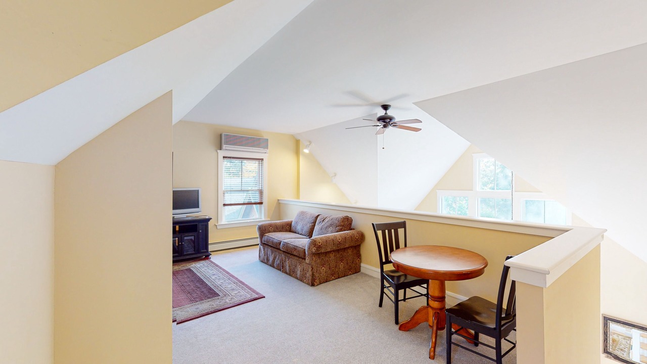 Photo of Livingroom in Proctorsville