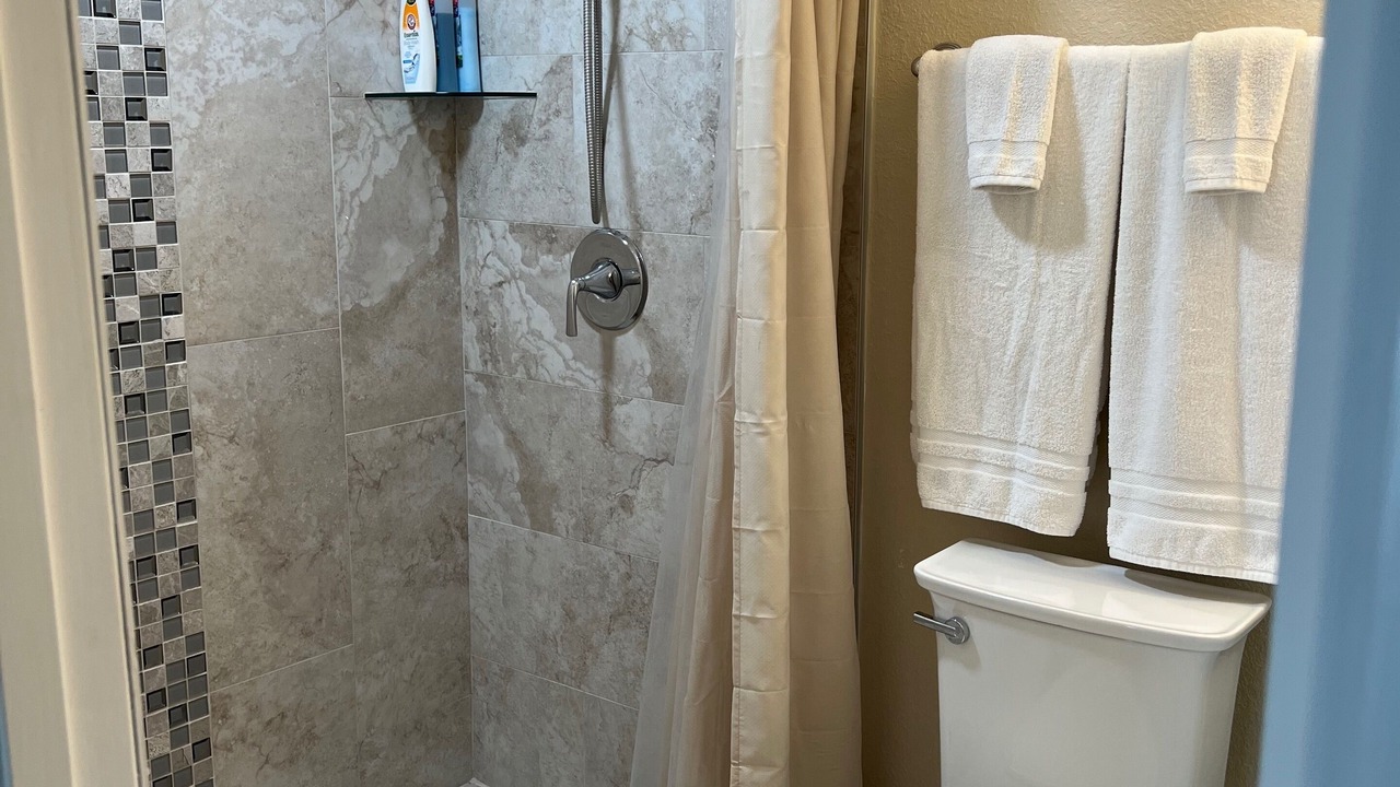 Photo of Bathroom in Egypt Lake-Leto