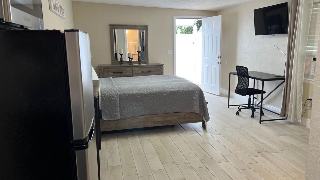 Photo of Bedroom in Egypt Lake-Leto