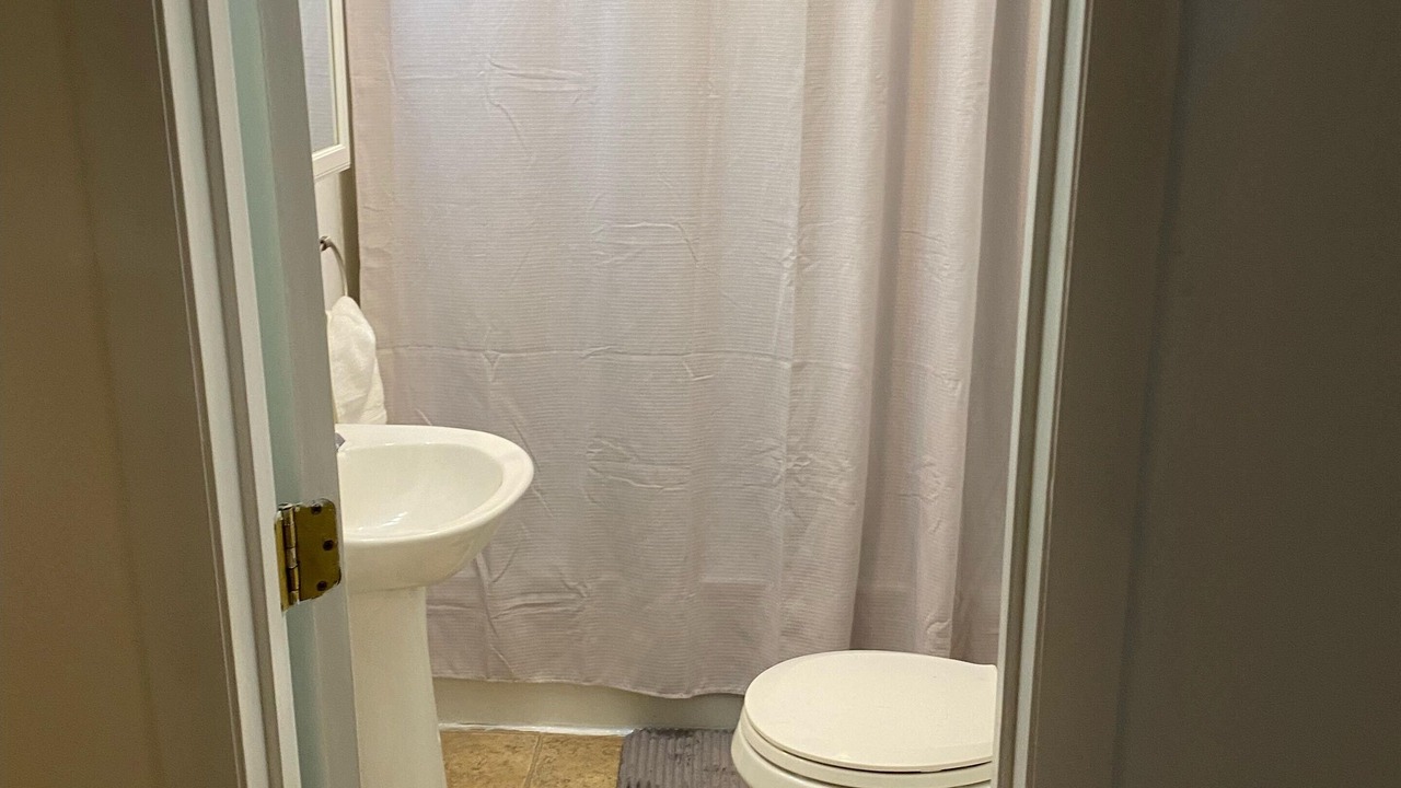 Photo of Bathroom in Grundy