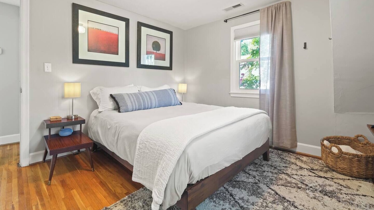Photo of Bedroom in Fry's Spring