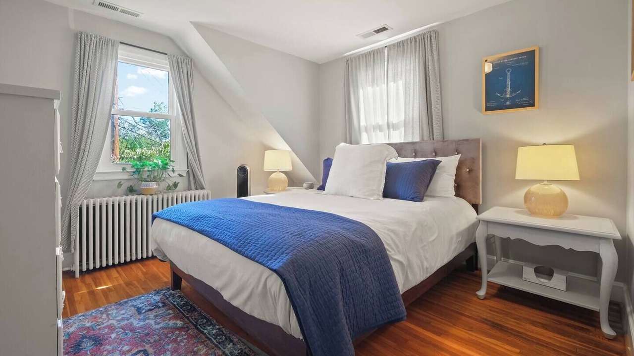 Photo of Bedroom in Fry's Spring