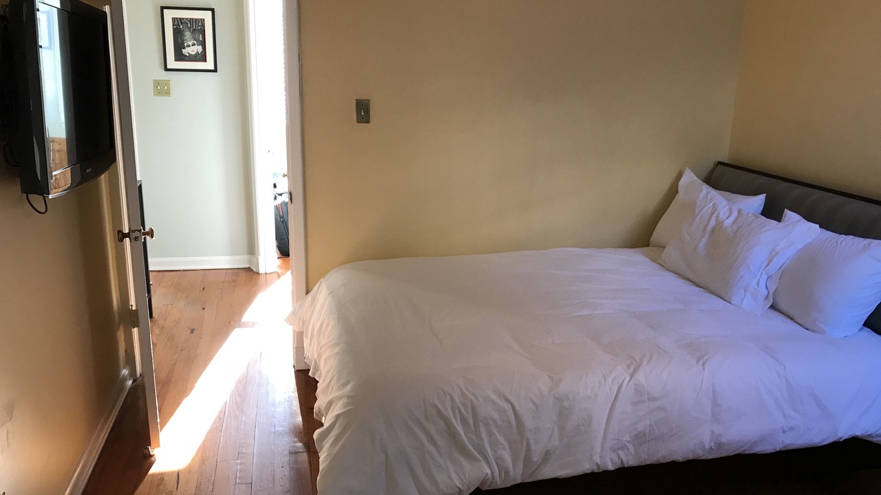 Photo of Bedroom in Foggy Bottom
