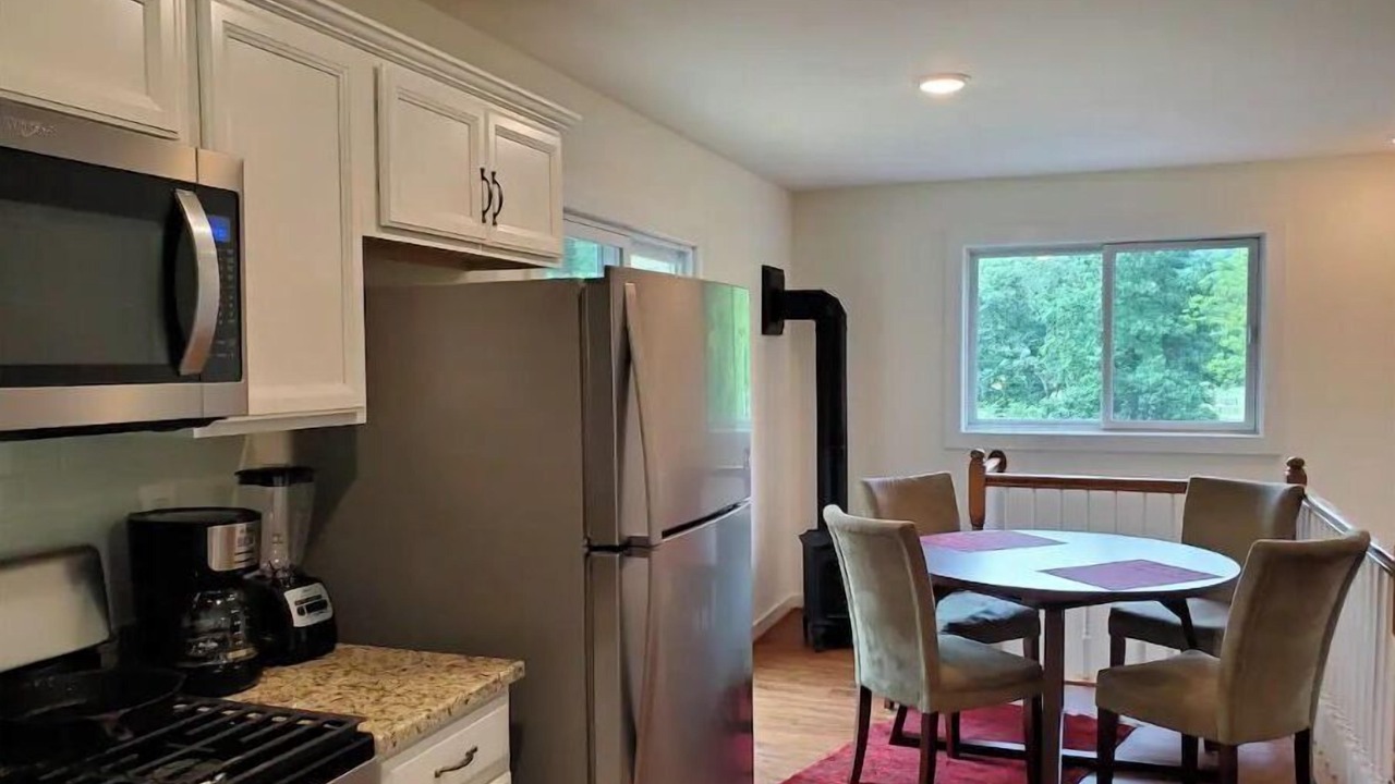 Photo of Kitchen in Etlan