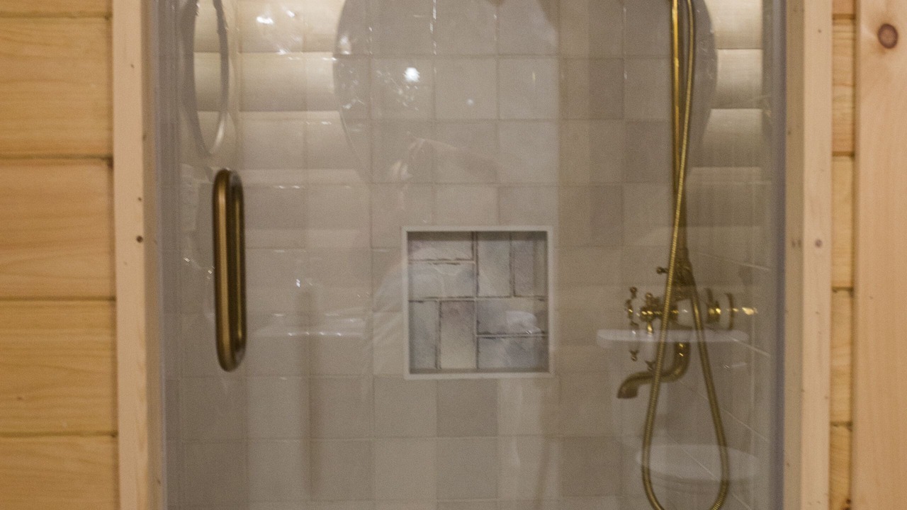 Photo of Bathroom in Lockwood