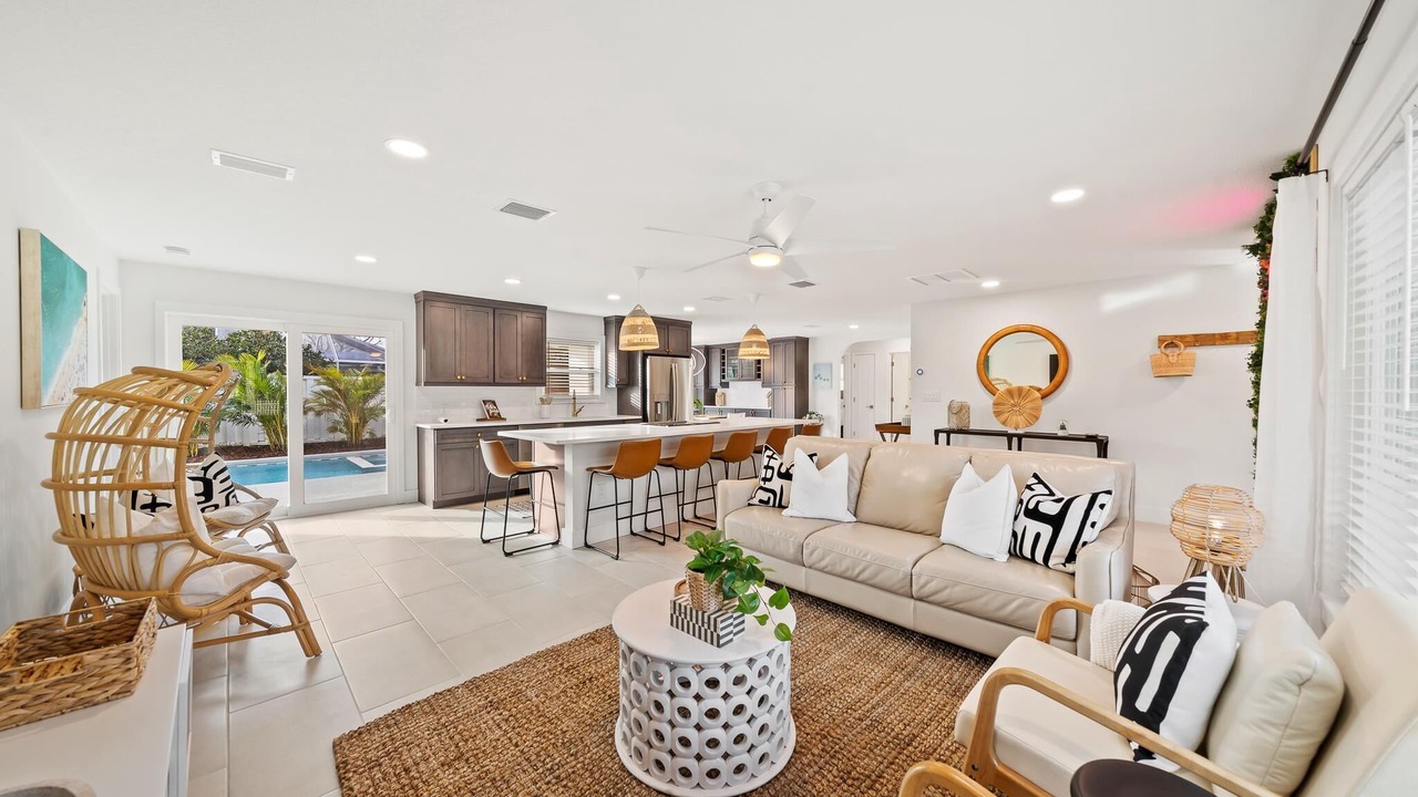 Photo of Livingroom in Venetian Way