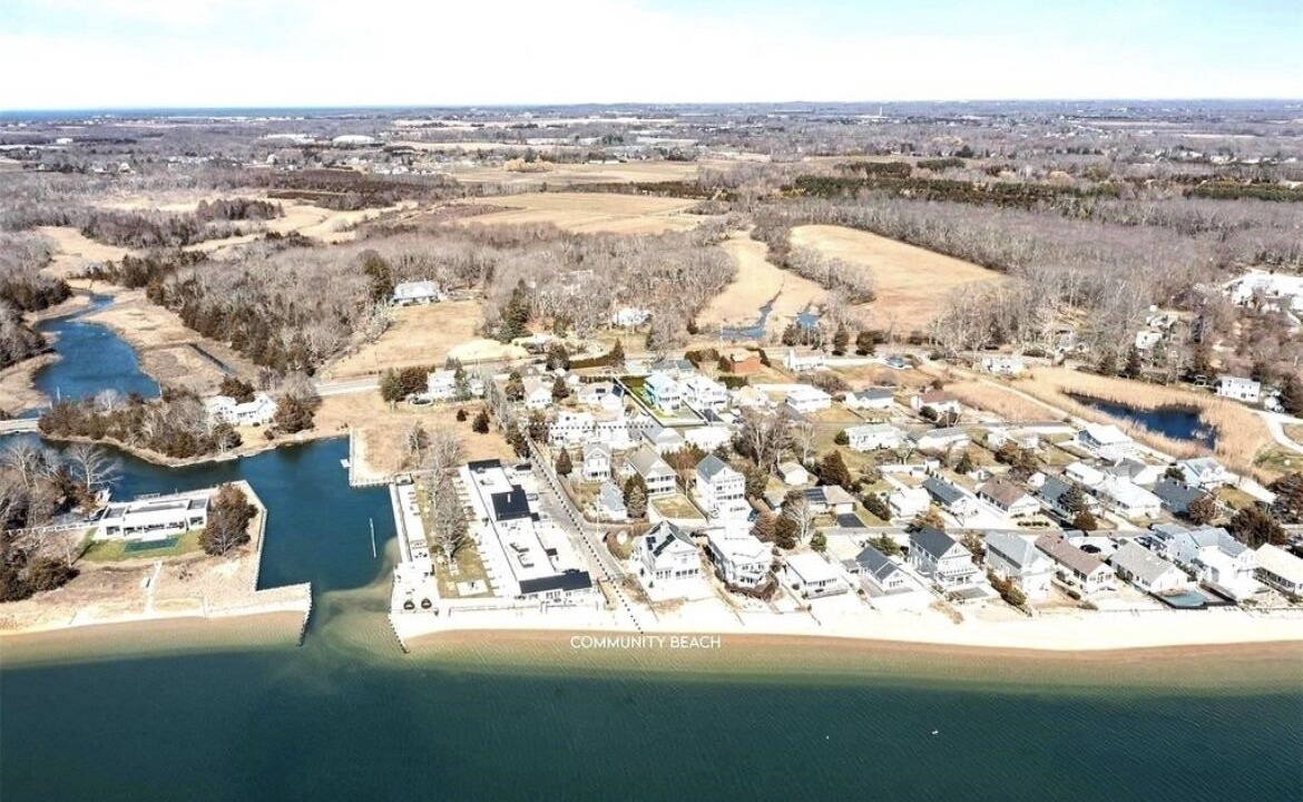 Photo of Outdoor in Aquebogue