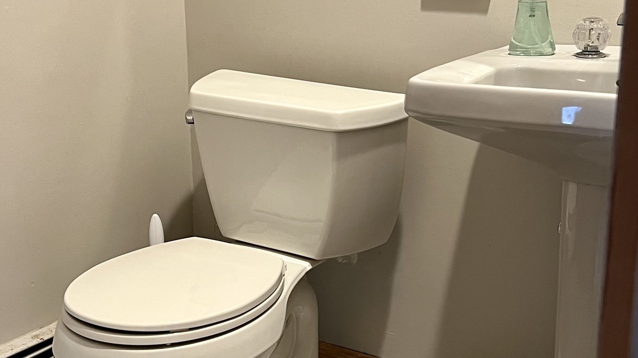 Photo of Bathroom in Aquebogue