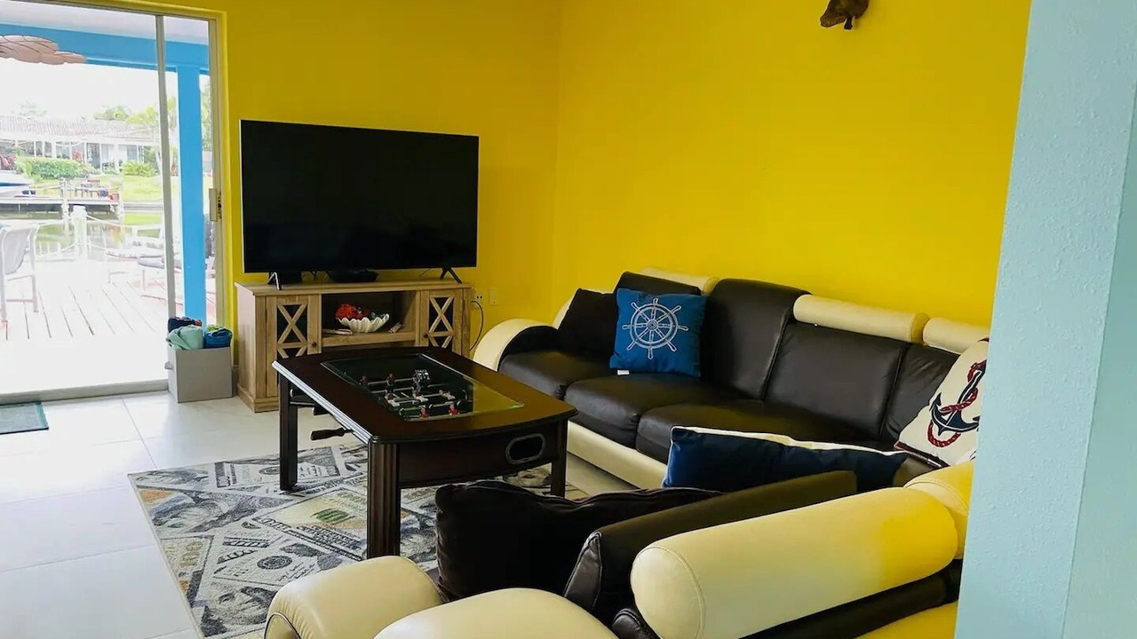 Photo of Livingroom in Cocoa Isles