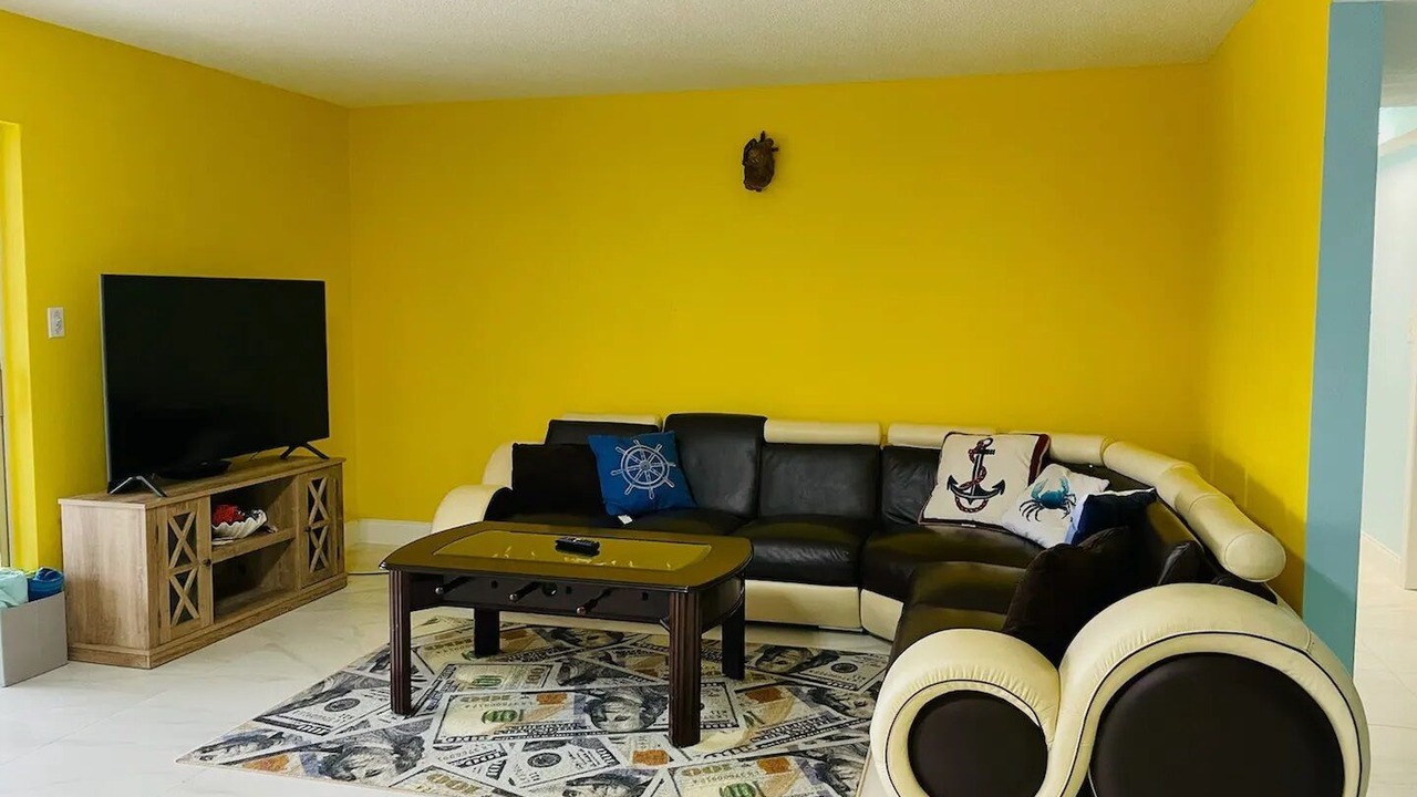 Photo of Livingroom in Cocoa Isles