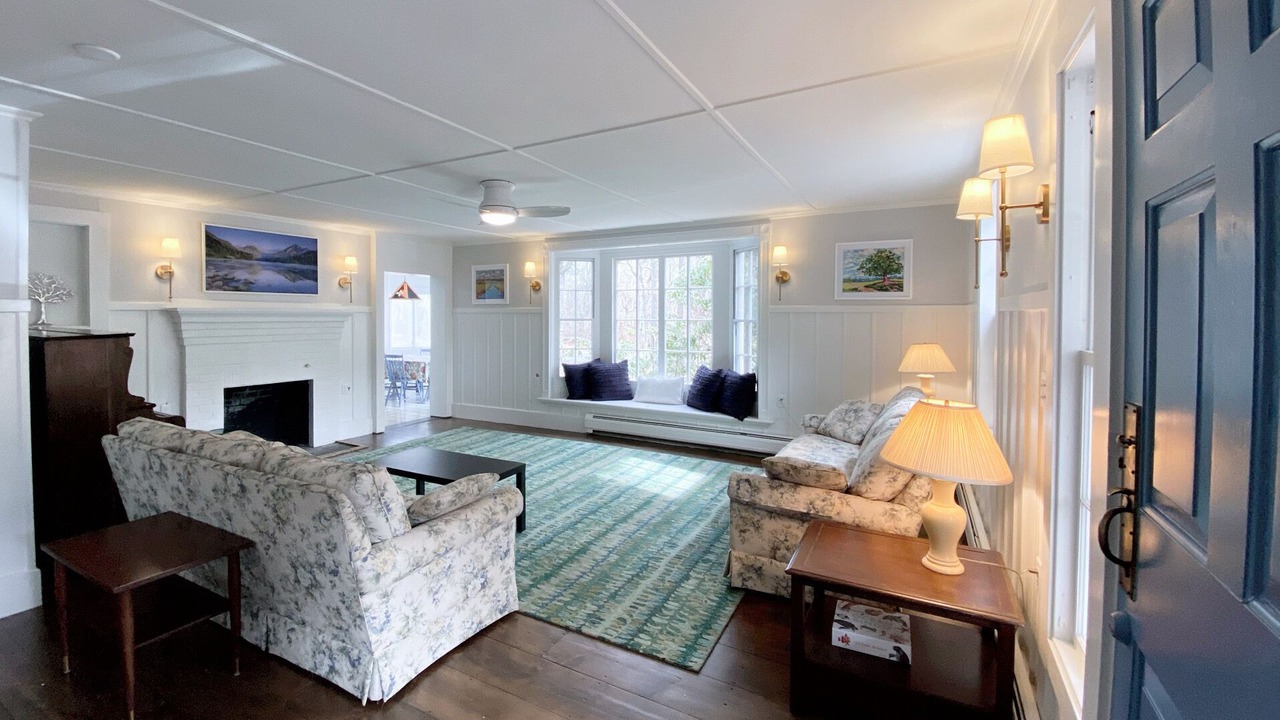 Photo of Livingroom in West Harwich