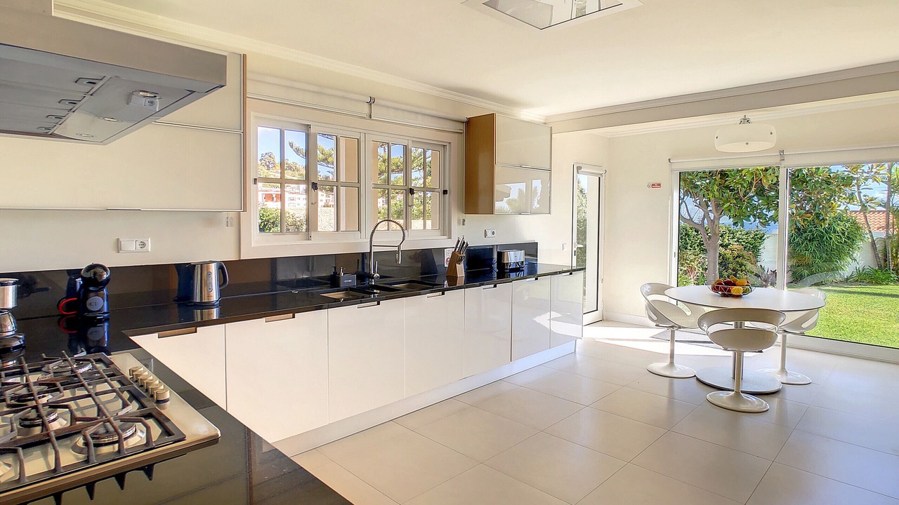 Photo of Kitchen in Garajau