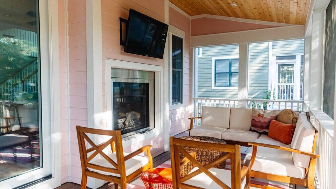 Photo of Livingroom in Michigan City