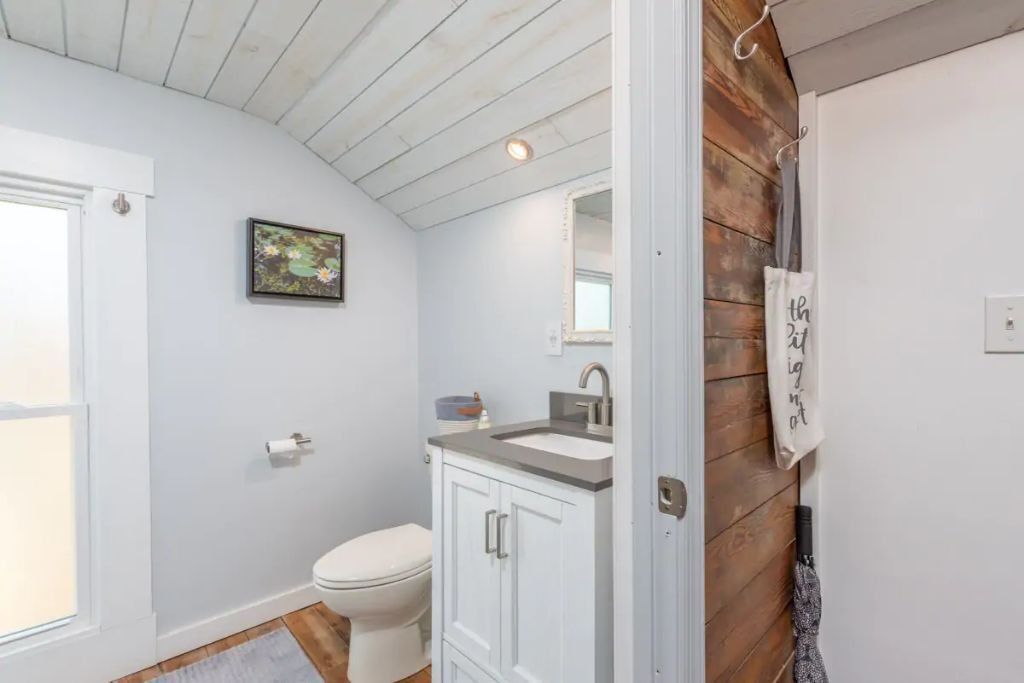 Photo of Bathroom in Staunton
