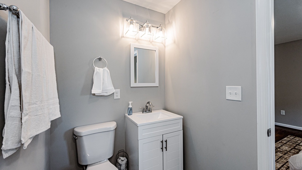 Photo of Bathroom in Mosby