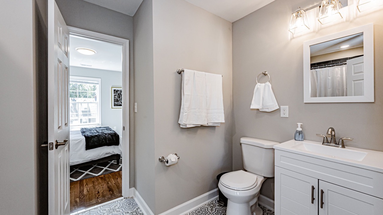 Photo of Bathroom in Mosby
