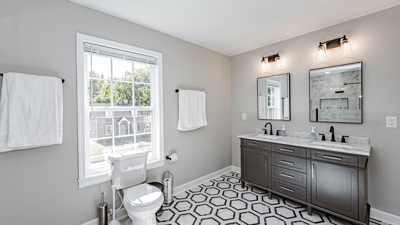 Photo of Bathroom in Mosby