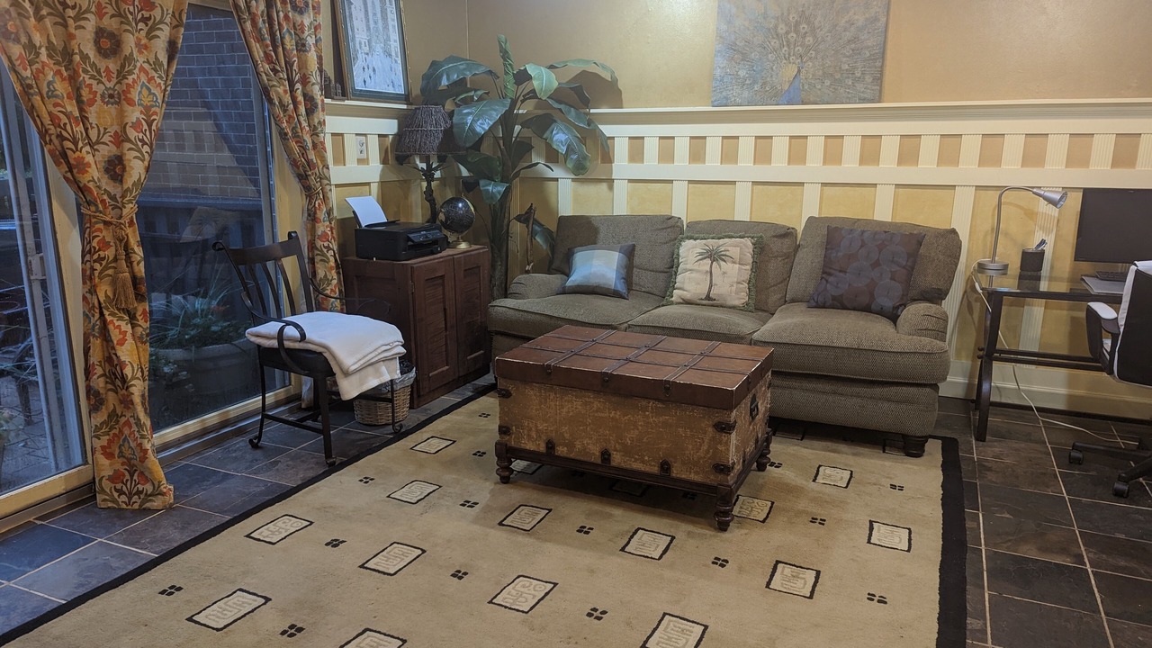 Photo of Livingroom in Reston