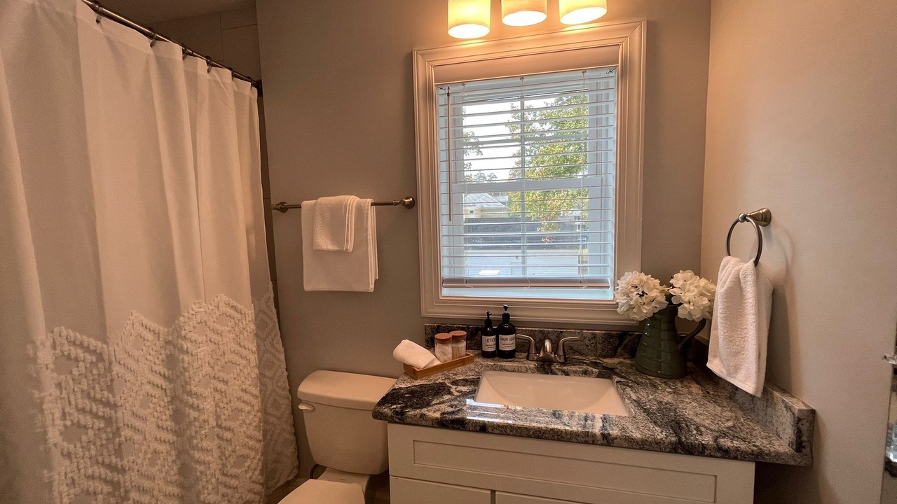 Photo of Bathroom in Mosby