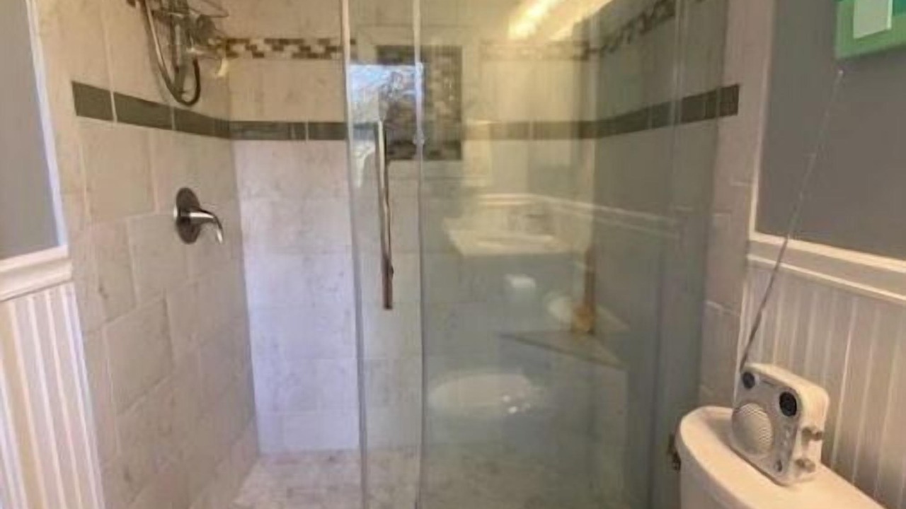 Photo of Bathroom in Hollowville